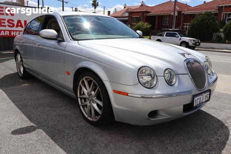 Silver 2007 Jaguar S-Type Sedan 3.0 Le