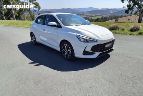 White 2025 MG MG3 Hatchback Excite