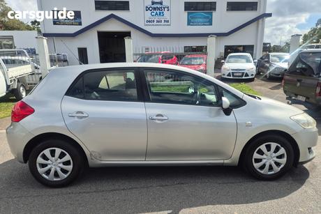 Silver 2009 Toyota Corolla Hatchback Ascent