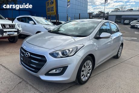 Silver 2016 Hyundai I30 Hatchback Active 1.6 Crdi