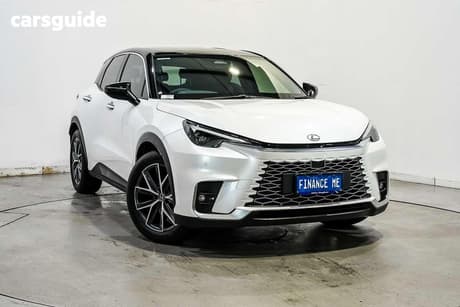White 2024 Lexus LBX Wagon Luxury 2Wd (Hybrid)