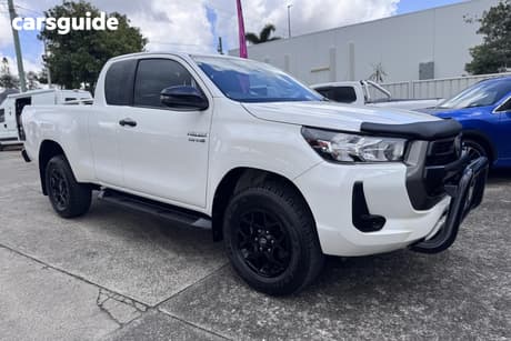 White 2022 Toyota Hilux X Cab Pickup Sr Hi-Rider (4X2)