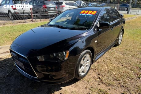 Black 2013 Mitsubishi Lancer Sedan Es