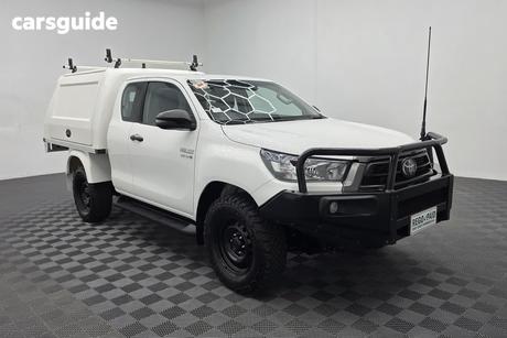 White 2022 Toyota Hilux X Cab Cab Chassis Sr (4X4)