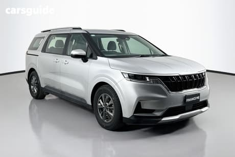 White 2022 Kia Carnival Wagon S
