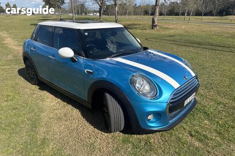 Blue 2016 Mini Cooper Hatch F55
