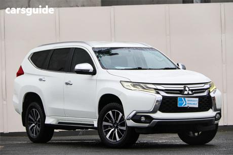 White 2016 Mitsubishi Pajero Sport Wagon Glx (4X4)