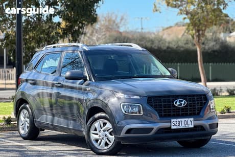 Grey 2023 Hyundai Venue Wagon