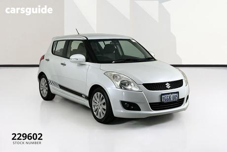 White 2012 Suzuki Swift Hatchback Re.2