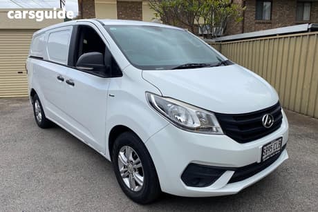 White 2021 LDV G10 Van Lift Door