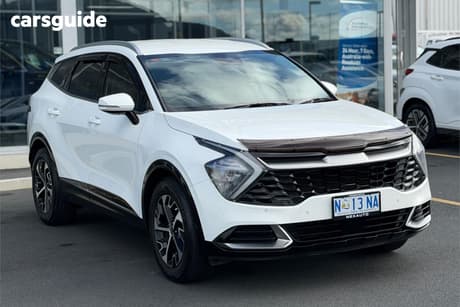 White 2022 Kia Sportage SUV SX