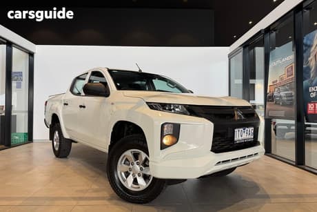 White 2021 Mitsubishi Triton Double Cab Pick Up Glx (4X2)