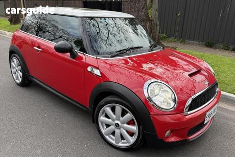 Red 2010 Mini Cooper Hatchback S