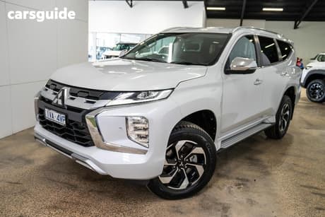 White 2024 Mitsubishi Pajero Sport Wagon Exceed (4Wd) 7 Seat
