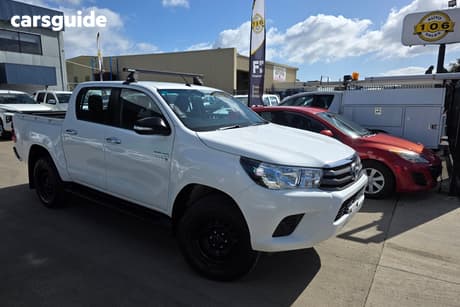 White 2017 Toyota Hilux Dual Cab Utility Sr Hi-Rider