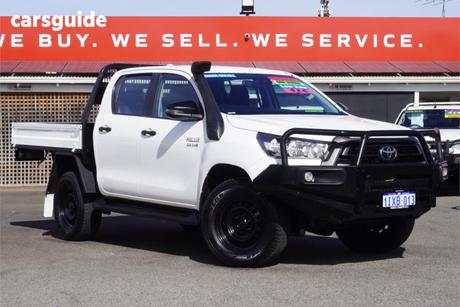 White 2022 Toyota Hilux Double Cab Chassis Sr (4X4)