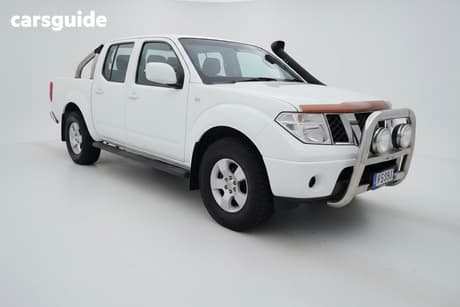 White 2010 Nissan Navara Dual Cab Pick-up St (4X4)
