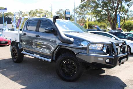 Grey 2019 Toyota Hilux Double Cab Chassis Sr (4X4)