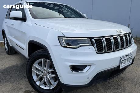 White 2018 Jeep Grand Cherokee Wagon Laredo (4X4)