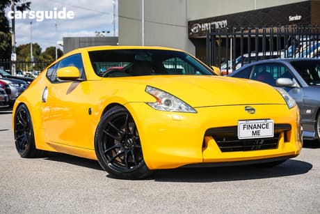 Yellow 2009 Nissan 370Z Coupe