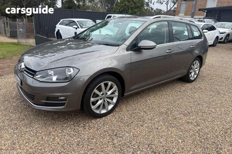 Grey 2015 Volkswagen Golf Wagon 110 Tdi Highline