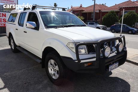 White 2008 Nissan Navara Dual Cab Pick-up St-X (4X4)