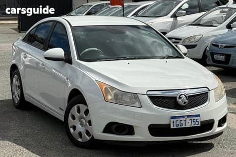 White 2013 Holden Cruze Sedan Cd