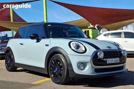Blue 2017 Mini Cooper Hatchback Cooper