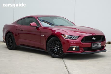 Red 2017 Ford Mustang Coupe Fastback Gt 5.0 V8
