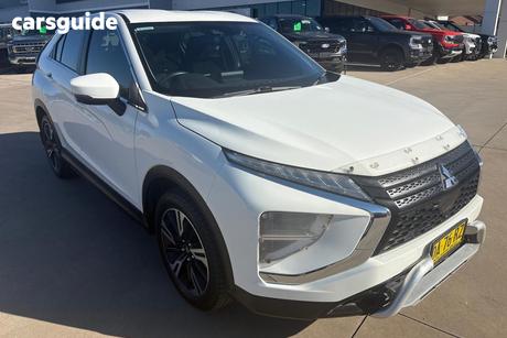 White 2021 Mitsubishi Eclipse Cross Wagon Es (2Wd)