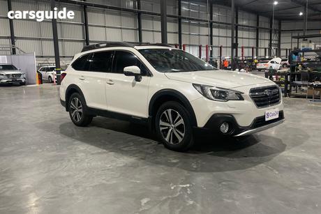 White 2019 Subaru Outback Wagon 2.5I Premium