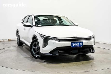 White 2025 Kia K4 Sedan S