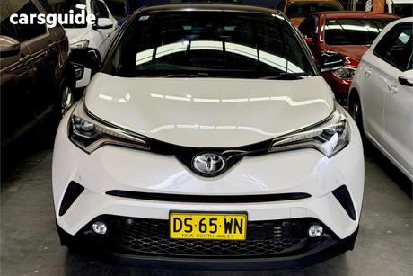 White 2017 Toyota C-HR Wagon Koba (Awd)