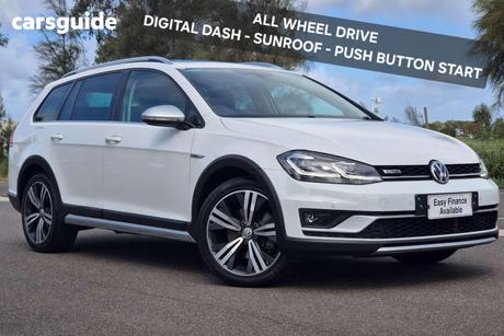 White 2017 Volkswagen Golf Wagon Alltrack 132 Tsi Premium