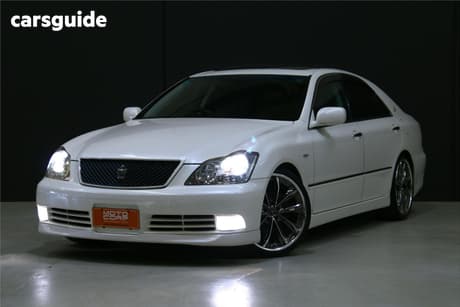White 2004 Toyota Crown OtherCar GRS182