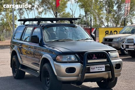 Blue 2000 Mitsubishi Challenger Wagon (4X4)