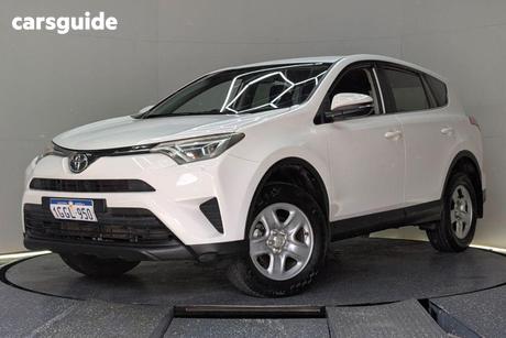 White 2017 Toyota RAV4 Wagon Gx (4X4)