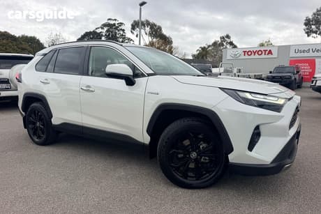 White 2022 Toyota RAV4 Wagon Cruiser (Awd) Hybrid