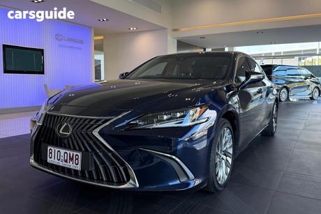 Blue 2025 Lexus ES300H Sedan Sports Luxury (Hybrid)