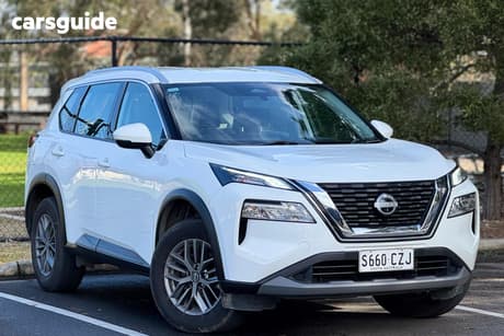 White 2023 Nissan X-Trail Wagon St (2Wd)