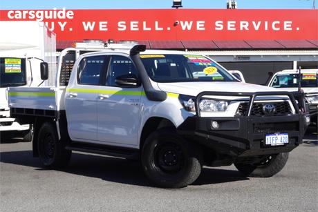 White 2024 Toyota Hilux Double Cab Chassis Sr (4X4)