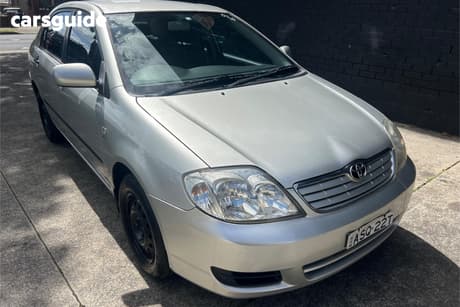 Silver 2004 Toyota Corolla Sedan Ascent