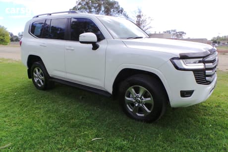 White 2024 Toyota Landcruiser Wagon Lc300 Vx (4X4)