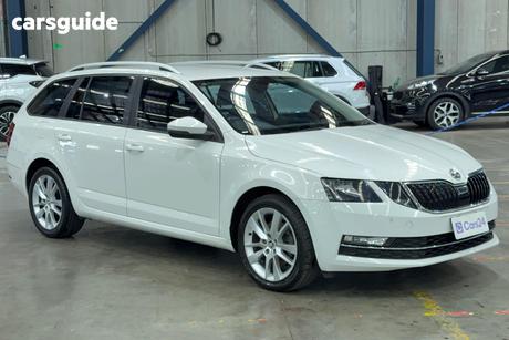 White 2018 Skoda Octavia Wagon 110 Tsi