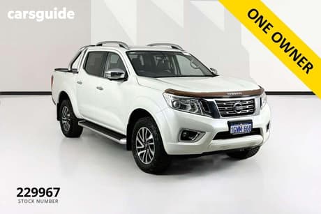 White 2019 Nissan Navara Dual Cab Pick-up St-X (4X2)