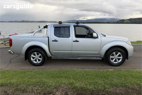 Silver 2014 Nissan Navara Dual Cab Pick-up St (4X2)