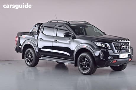 Black 2022 Nissan Navara Dual Cab Pick-up Pro-4X (4X4)