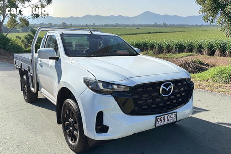 White 2025 Mazda BT-50 Freestyle Cab Chassis Xt (4X4)