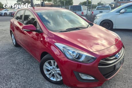 Red 2014 Hyundai I30 Hatchback Se