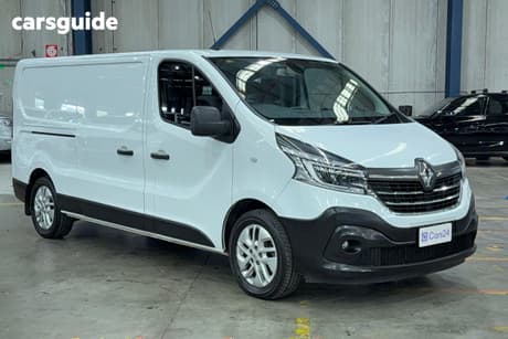 White 2021 Renault Trafic Commercial